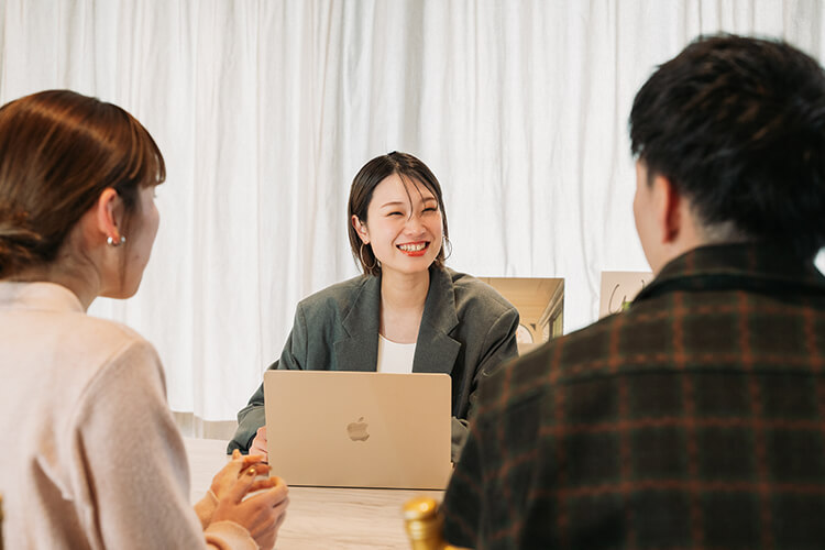 WEB or TELにてお問い合わせ